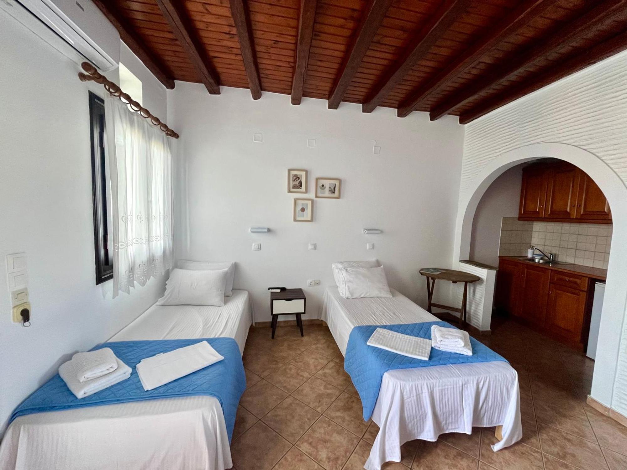 Spitalia Rooms Tinos Luaran gambar